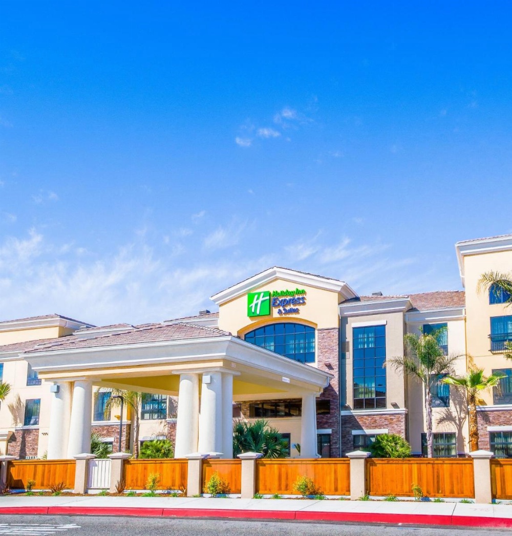 Holiday Inn Express & Suites Eureka Image 16