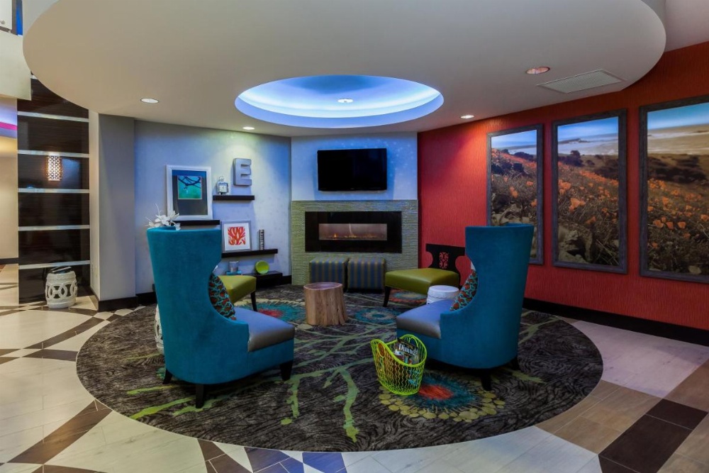 Holiday Inn Express & Suites Eureka Image 32