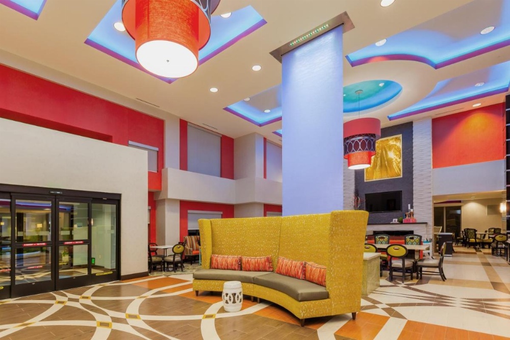 Holiday Inn Express & Suites Eureka Image 35